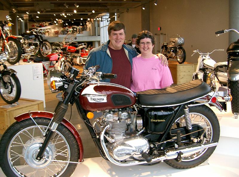 CIMG2326.JPG - Us behind a 1973 Triumph T100R