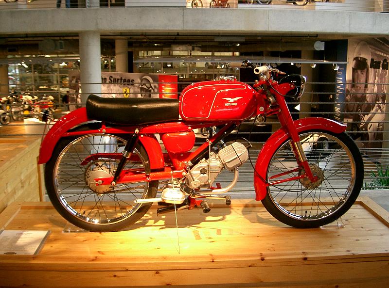 CIMG2333.JPG - 1963 Moto-Guzzi Cardellino