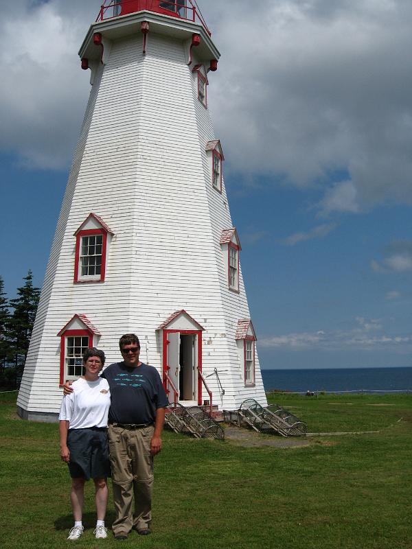 IMG_1265.JPG - Us at Panmure Head Light